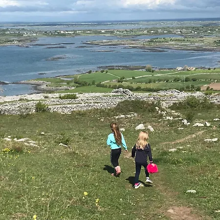 Wild Atlantic Lets Nyaraló Kinvara